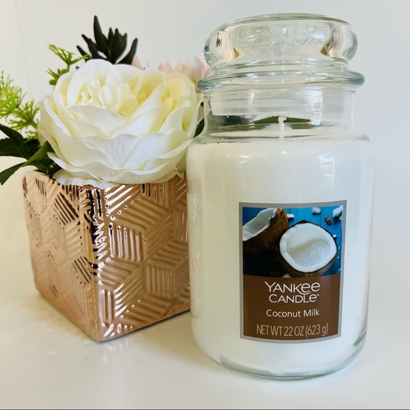 Yankee Candle Coconut Milk Glass Jar with Lid 22 oz.